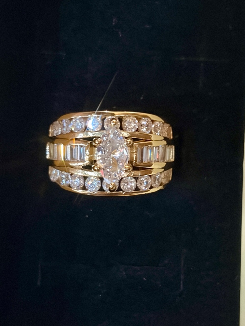 NWOT Gorgeous Gold Tone Pave/stackable Zircon Ring in Size 7 engagement/bridal